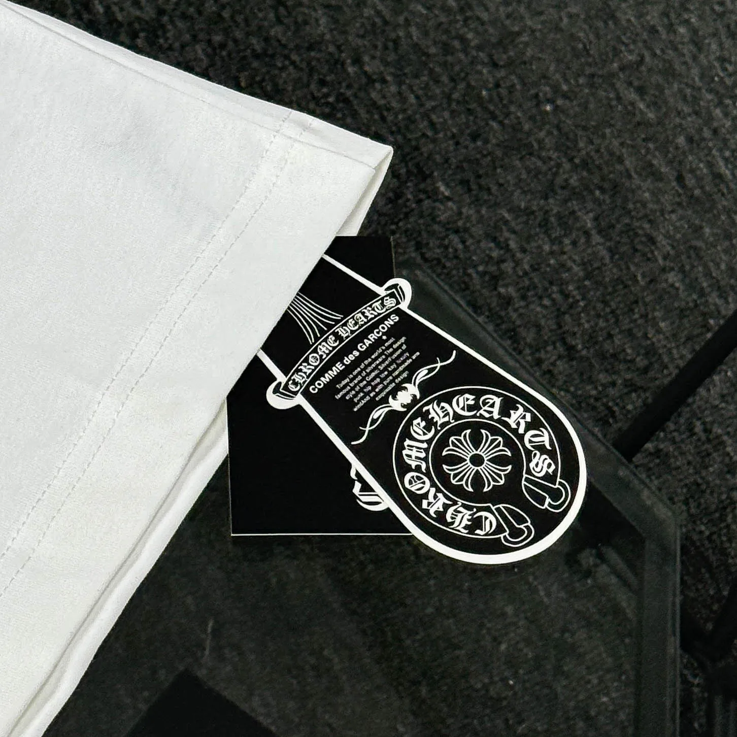 P170 Chrome Hearts 25 high version fabrics made of 300 grams of high-density cotton, no deformation, no shrinkage, complete with three labels, same style for men and women Process: imported hot stamping Color: white black SIZE: S-XL